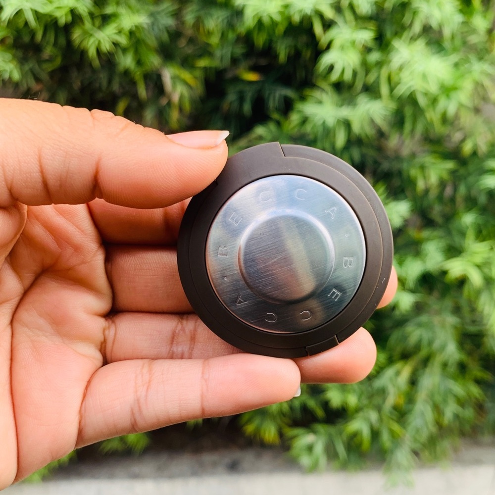 🌵3 for $20 Mini Becca Highlighter in Moonstone